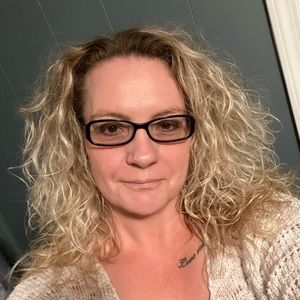 Meet your Posher, Kasey